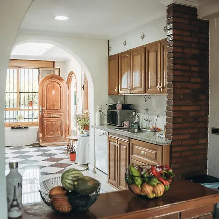 Homestay Villamonica Torrellano