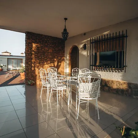 Проживание в семье Villamonica *